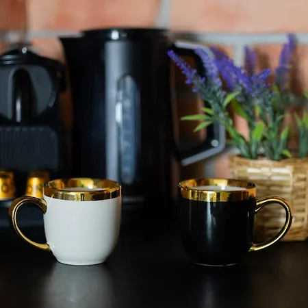 Industrial With Parking Wola By Renters *