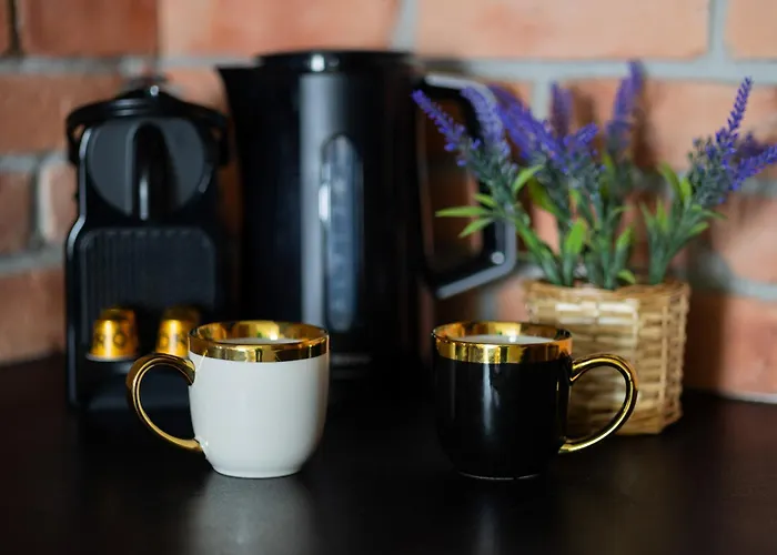 Industrial With Parking Wola By Renters *