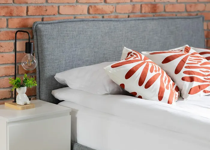 Industrial With Parking Wola By Renters Apartment *